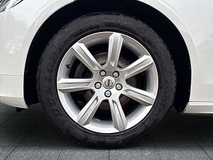 Volvo  D4 Momentum (EURO 6d-TEMP)(DPF) Klima Navi Leder