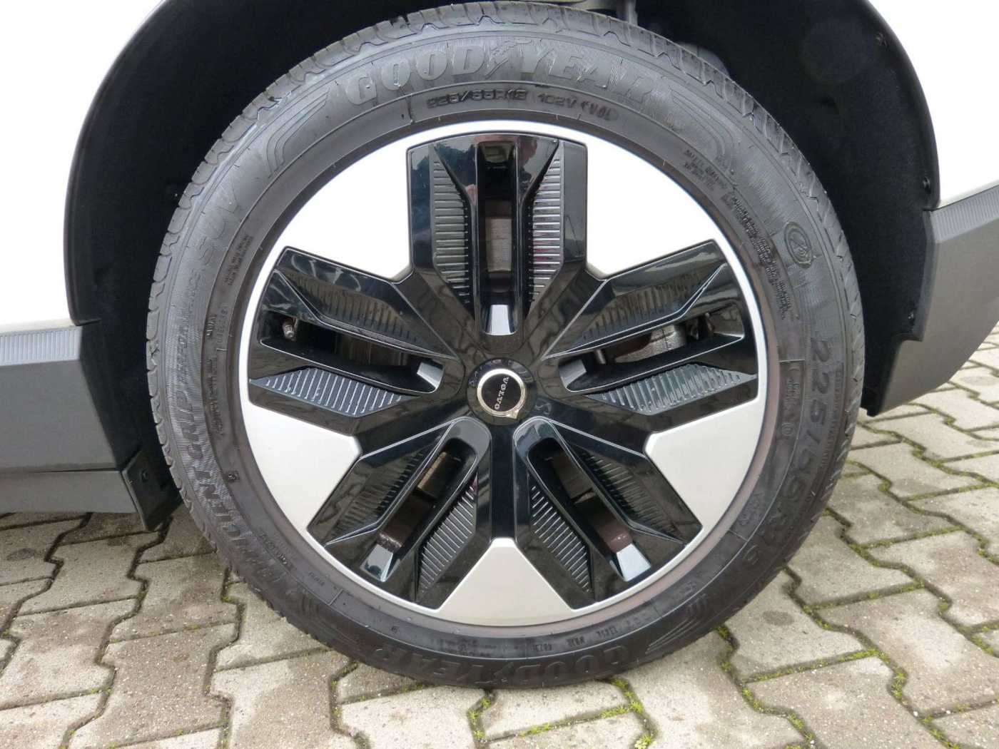 Volvo  Plus Pure Electric Winter-Paket
