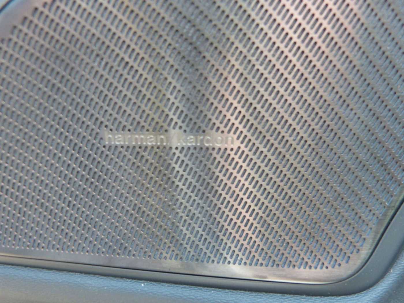 Volvo  B4 Ultimate Dark Standhzg AHK 360°ACC Alarm