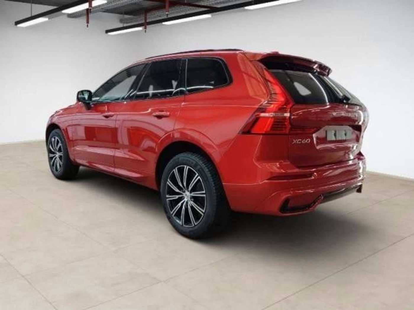 Volvo  B4 R Design AWD Standhzg ACC H&K