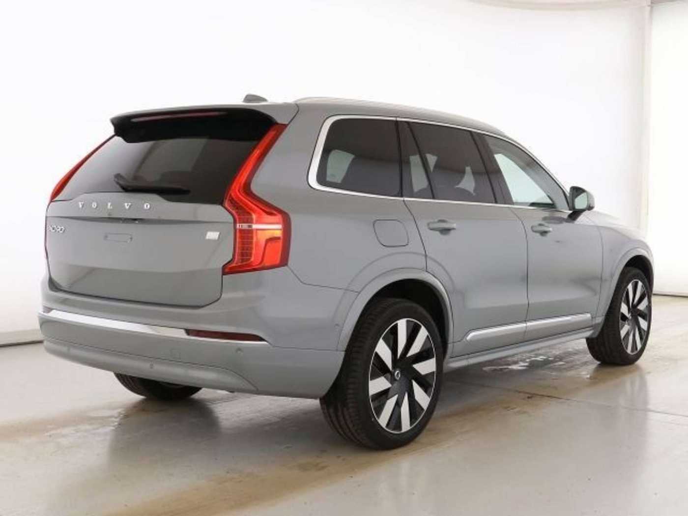 Volvo  T8 Ultra Bright Plug-In Hybrid AWD Massage