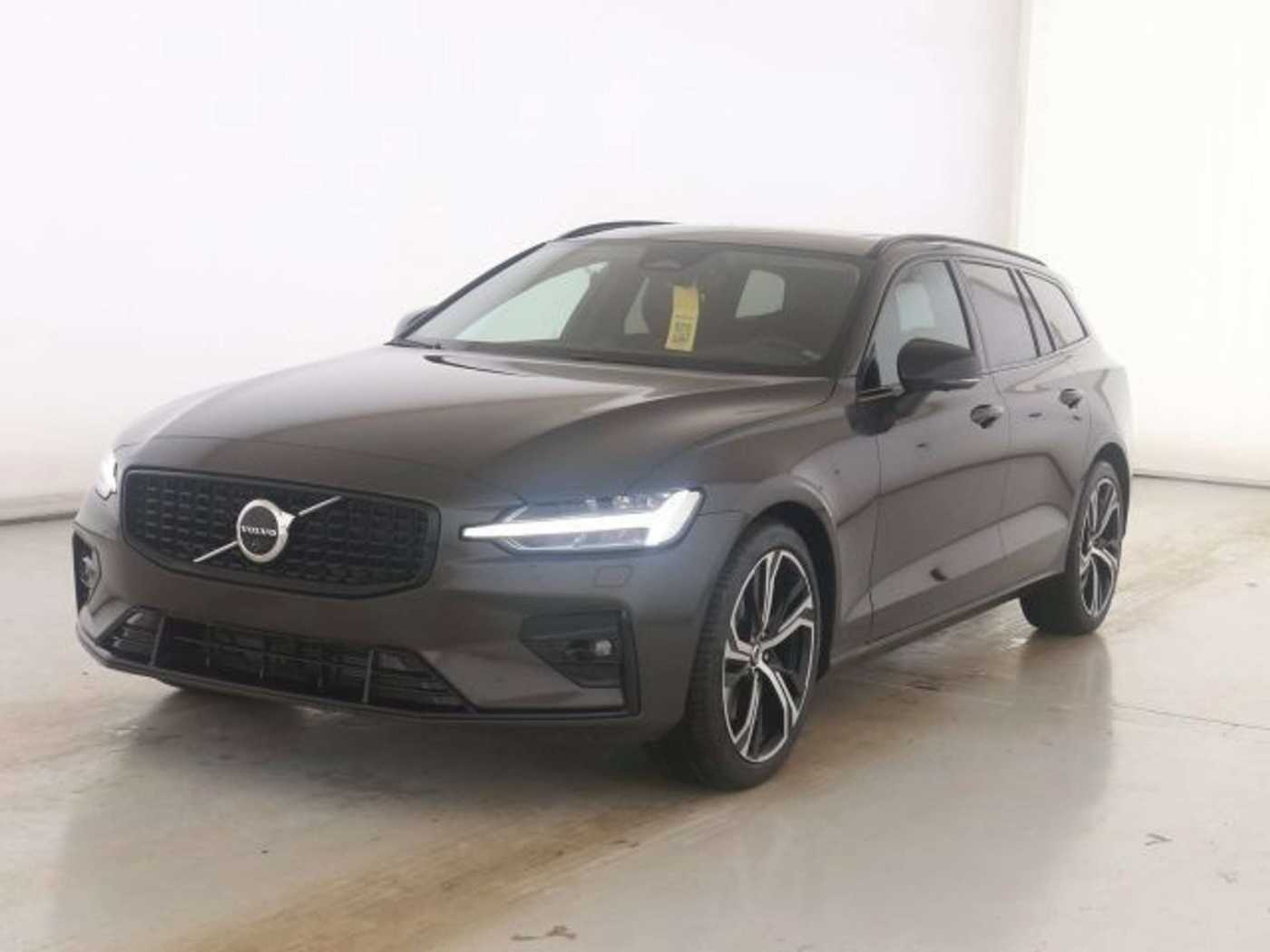 Volvo  B4 Ultra Dark B&W Massage 19' ACC AHK