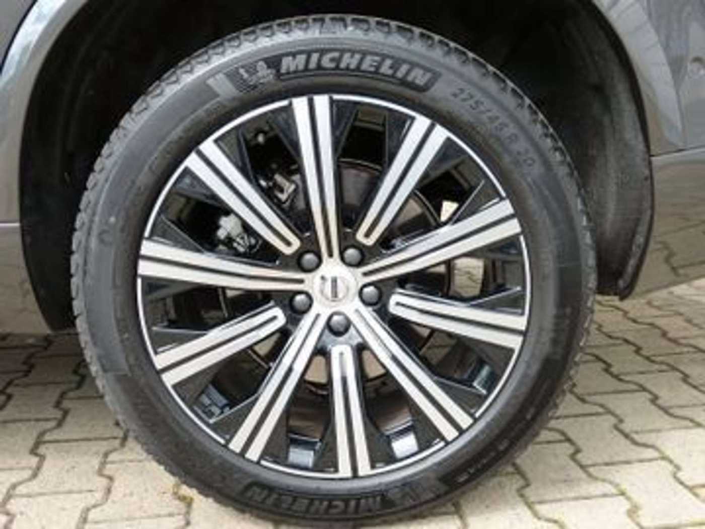 Volvo  B5 Plus Bright AWD Standhzg 360°AHK