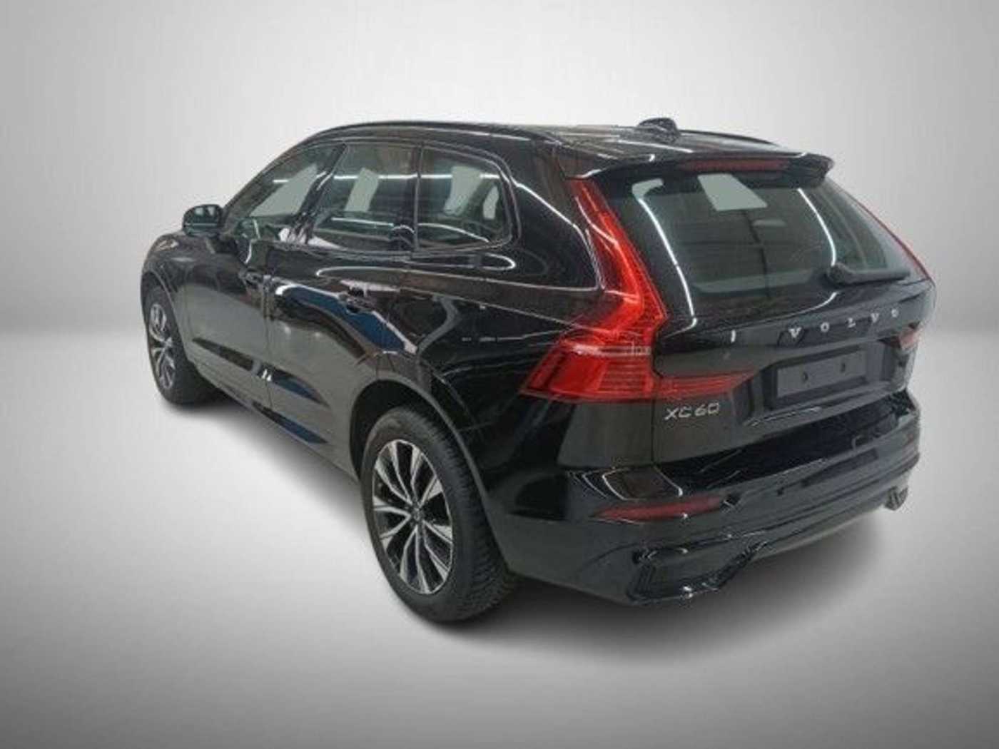 Volvo  B4 Plus Dark AWD Automatik StdHz*AHK
