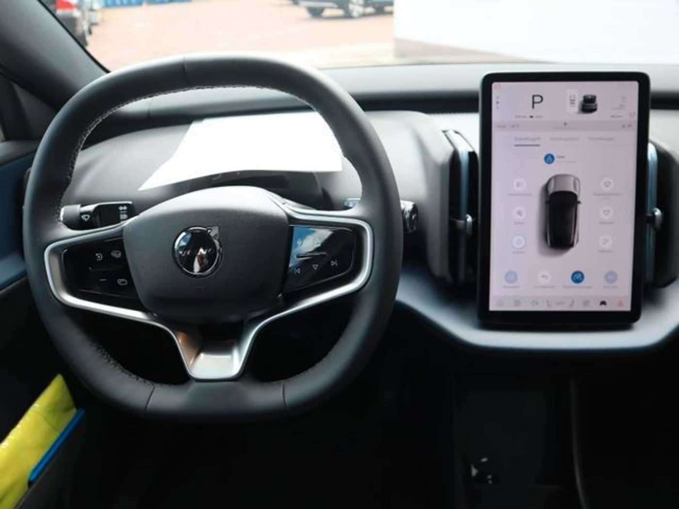 Volvo  Ultra AWD Performance Pure Electric