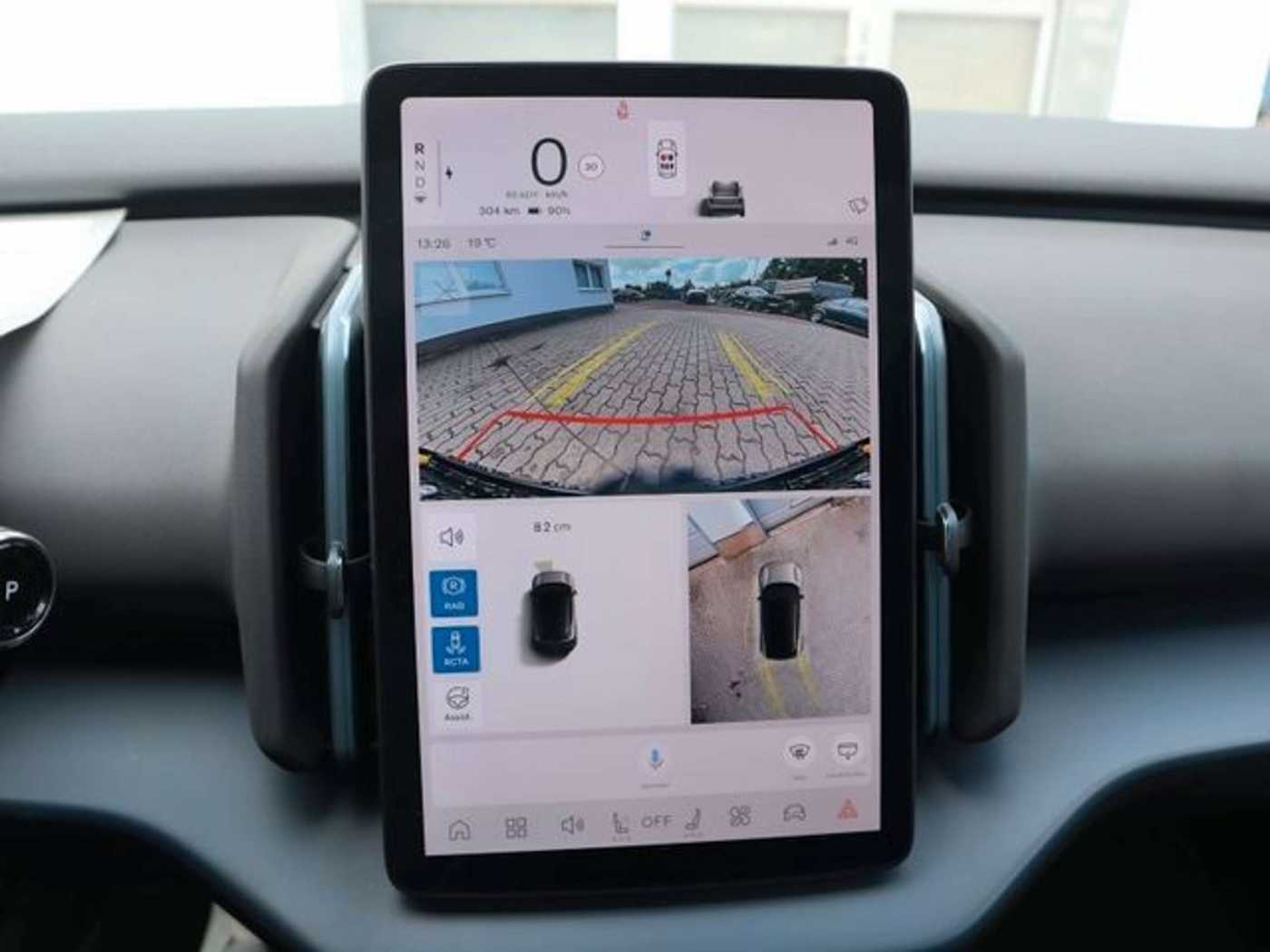 Volvo  Ultra AWD Performance Pure Electric