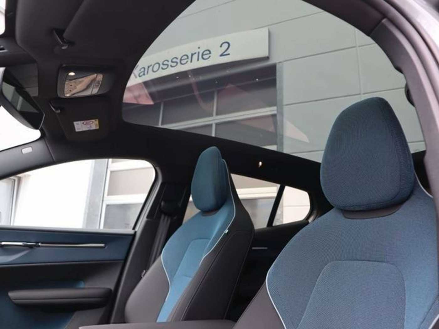 Volvo  Ultra AWD Performance Pure Electric