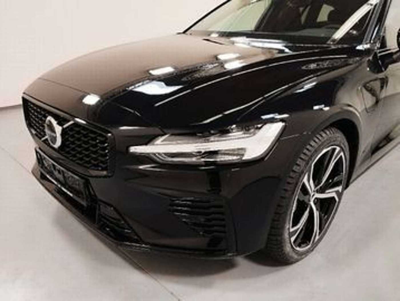 Volvo  T6 Plus Dark Plug-In Hybrid AWD ACC 360°AHK