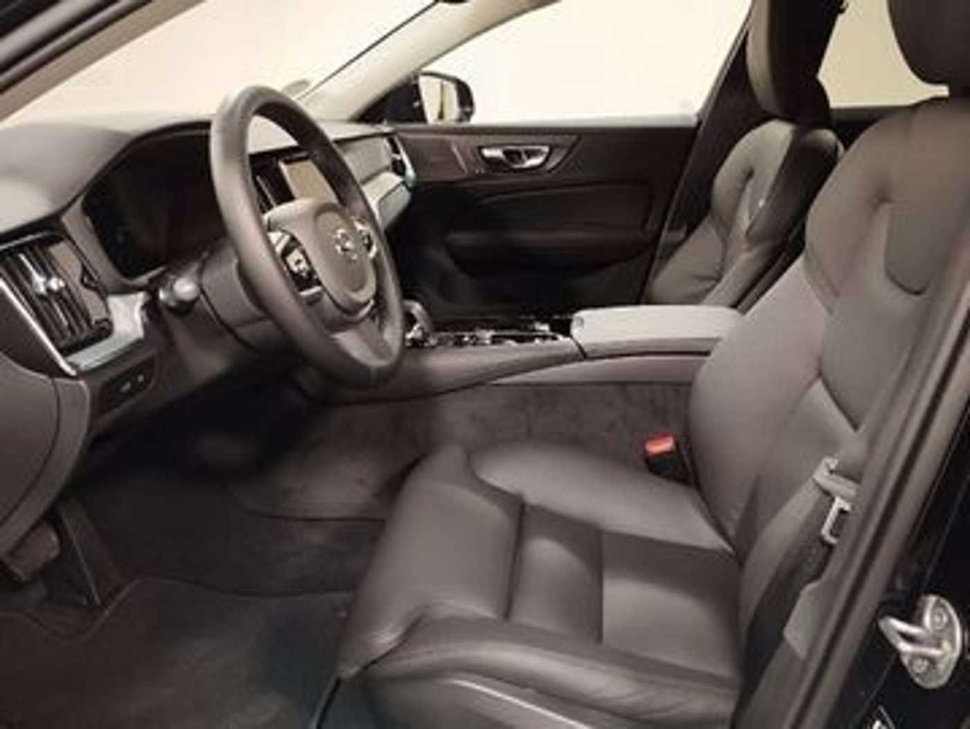 Volvo  T6 Plus Dark Plug-In Hybrid AWD ACC 360°AHK