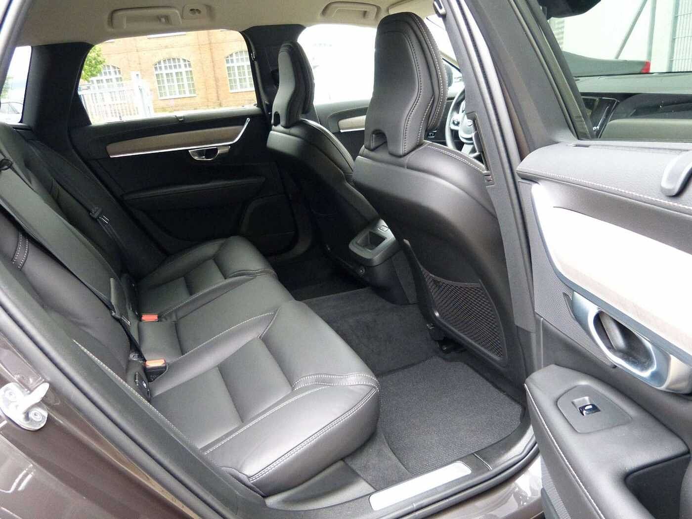 Volvo  V90 B5 Cross Country Plus AWD Standhzg 360°AHK