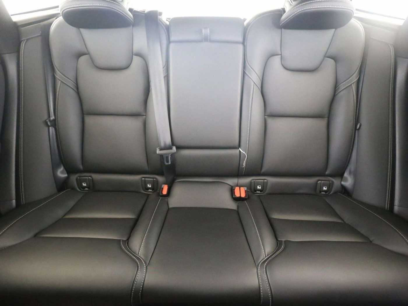 Volvo  T6 UltraAWD Black Edition Plug-in SD*LuftFw