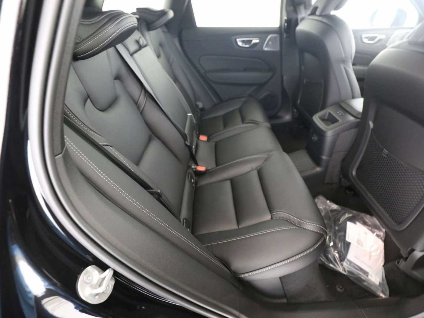 Volvo  T6 UltraAWD Black Edition Plug-in SD*LuftFw