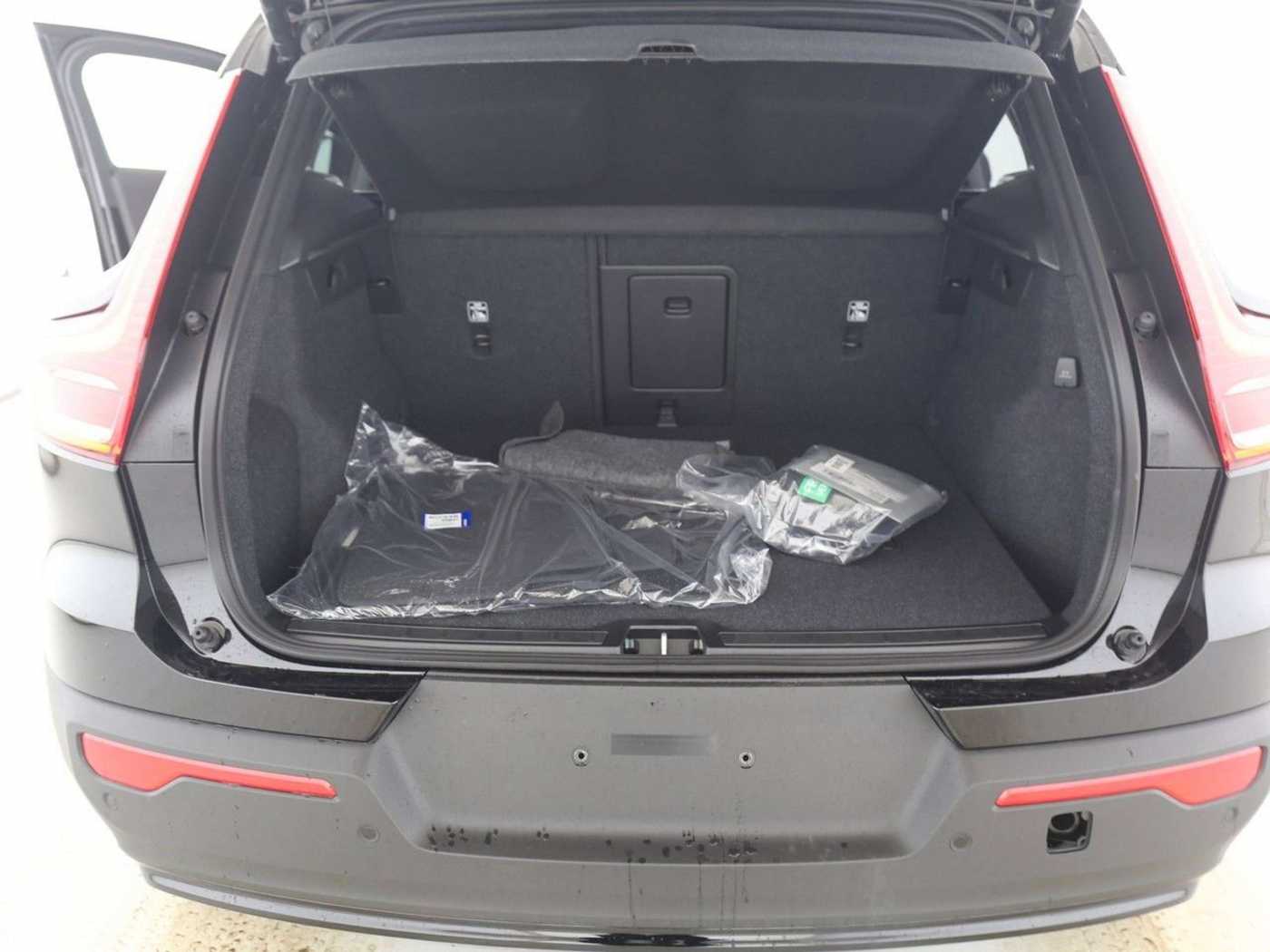 Volvo  B3 Ultra Black Edition ACC 360° PIXEL LED