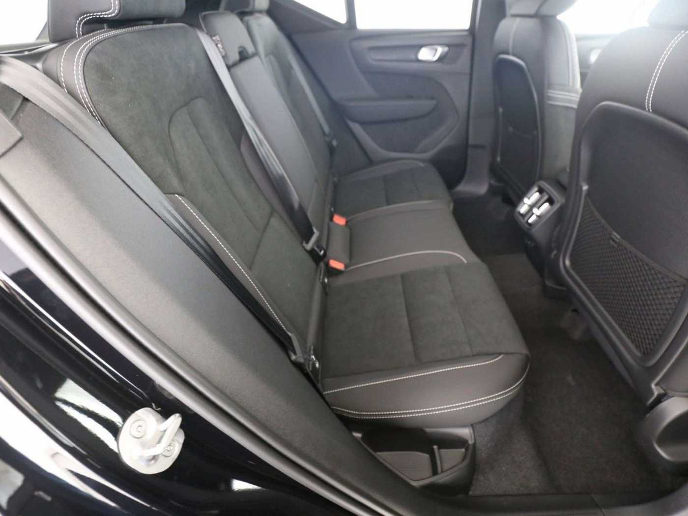 Volvo  B3 Ultra Black Edition ACC 360° PIXEL LED