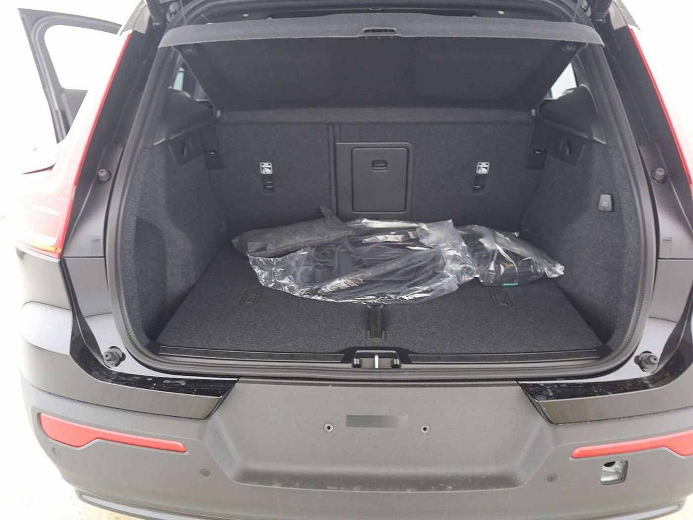 Volvo  B3 Plus Black Edition ACC 360° PixelLED 20'