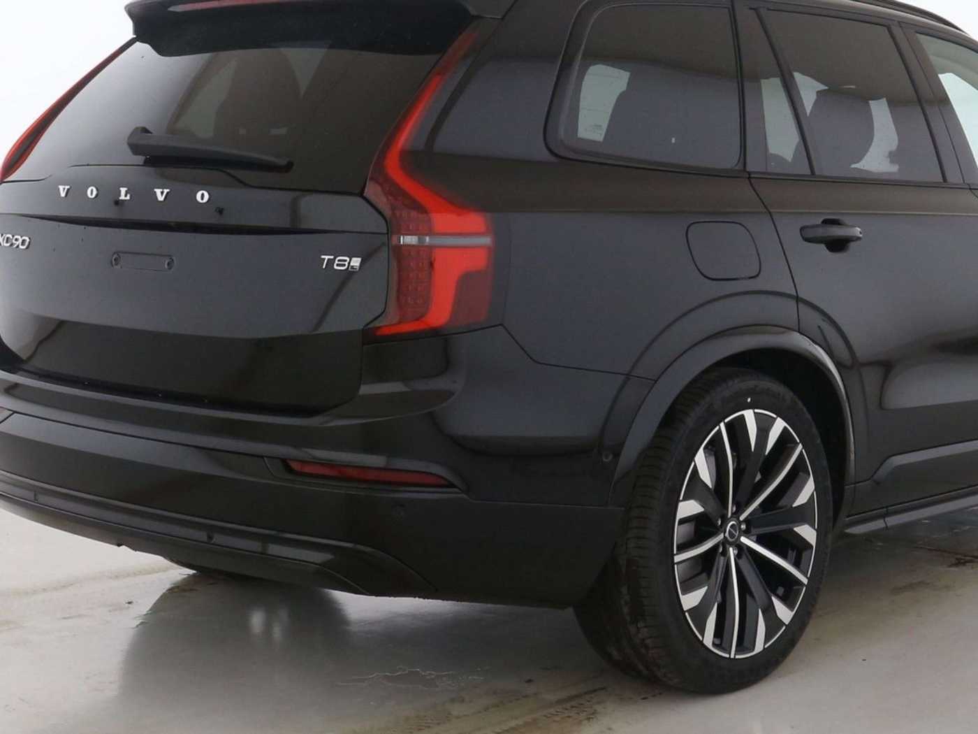 Volvo  T8 Ultra Dark Plug-In Hybrid AWD Facelift