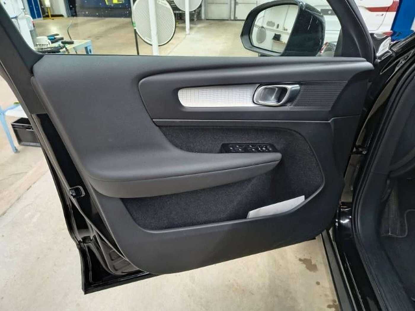 Volvo  T3 Momentum Pro Automatik ACC*Blis