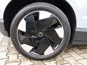 Volvo  Plus Single Motor Extended Range