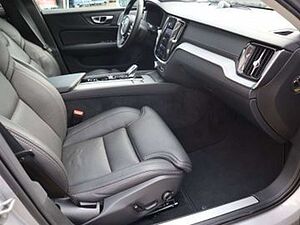 Volvo  V60 B4 Cross Country Ultimate AWD Massage Sthzg