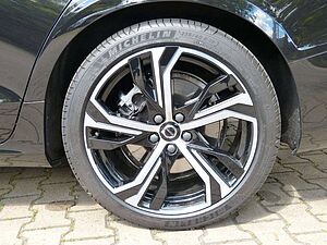 Volvo  B5 Ultimate Dark AWD 360 ACC SD Headup