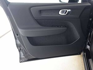 Volvo  Single Motor RWD Plus Dark ACC*Blis