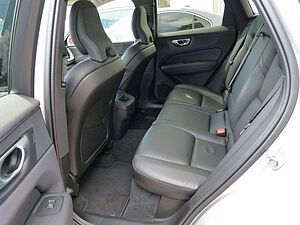 Volvo  B4 Plus Dark Auto ACC*360°