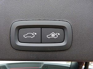 Volvo  T4 Core Recharge Plug-In Hybrid ACC*360°