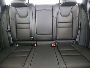 Volvo  B4 Ultra Dark B&W Massage 19' ACC AHK