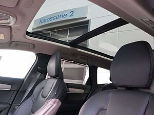 Volvo  V90 B5 Cross Country Ultimate AWD Massage B&W