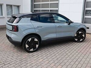 Volvo  Ultra AWD Performance Pure Electric