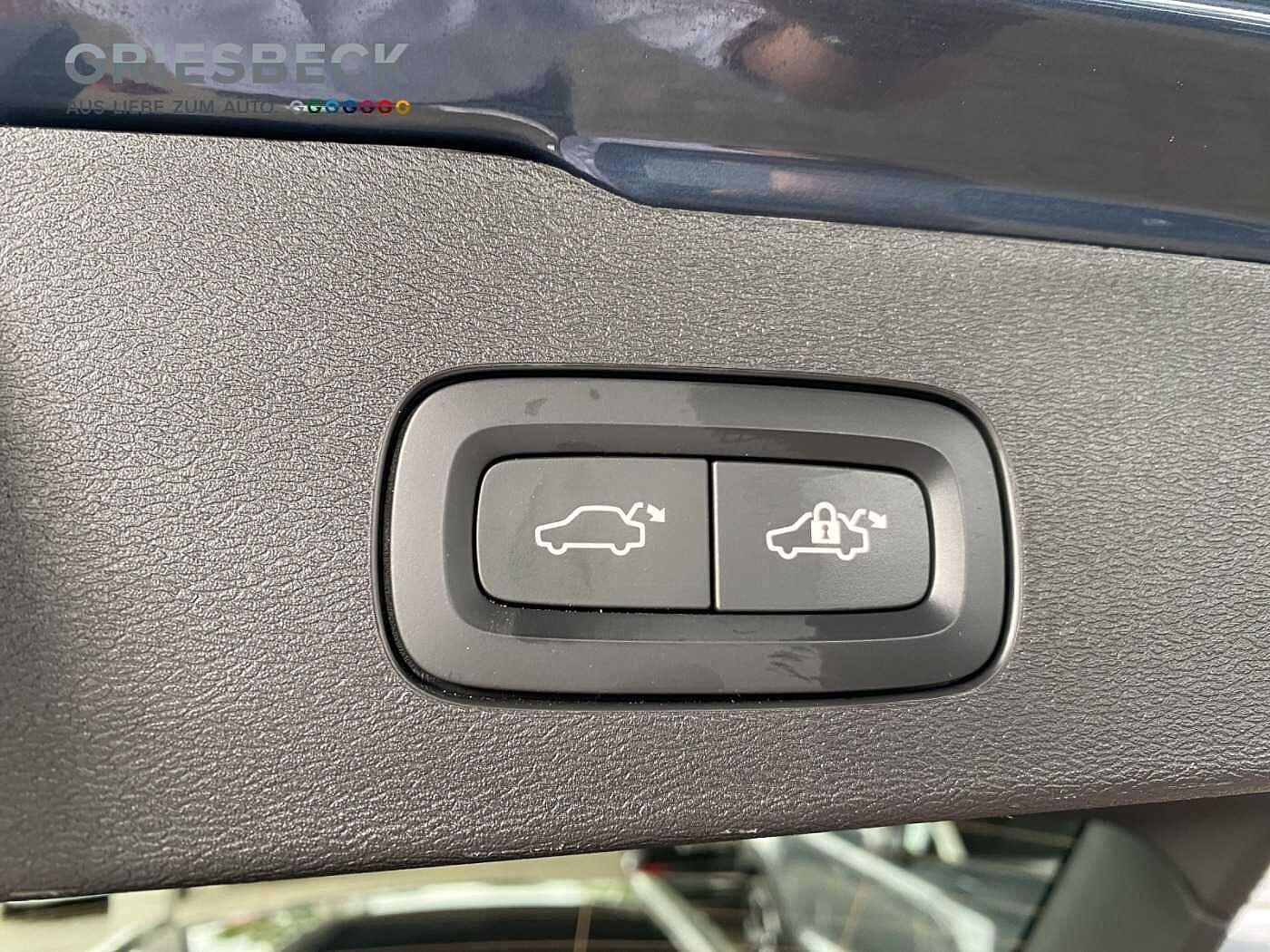 Volvo  Recharge