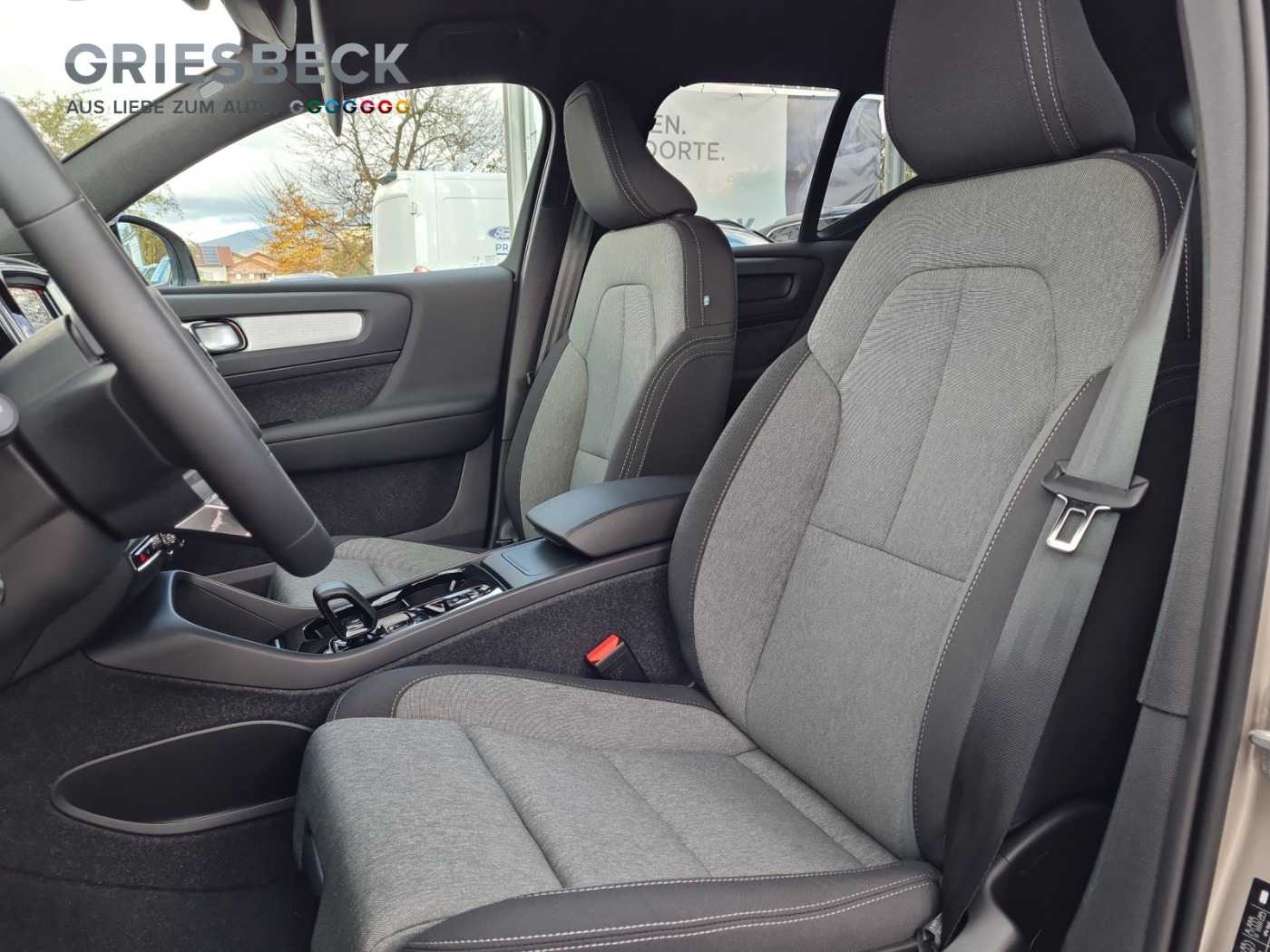 Volvo  XC 40