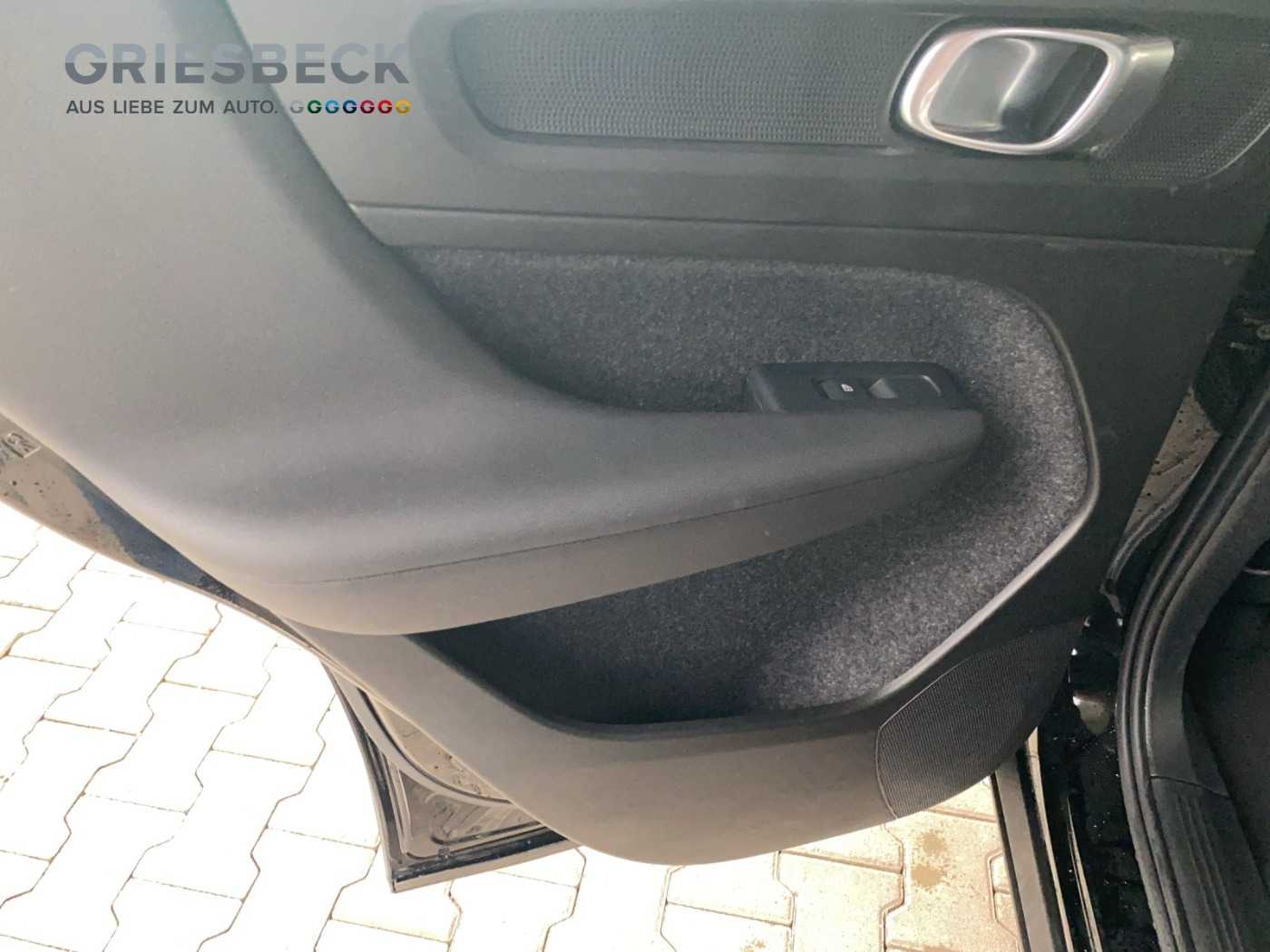 Volvo  Core Recharge Pure Electric