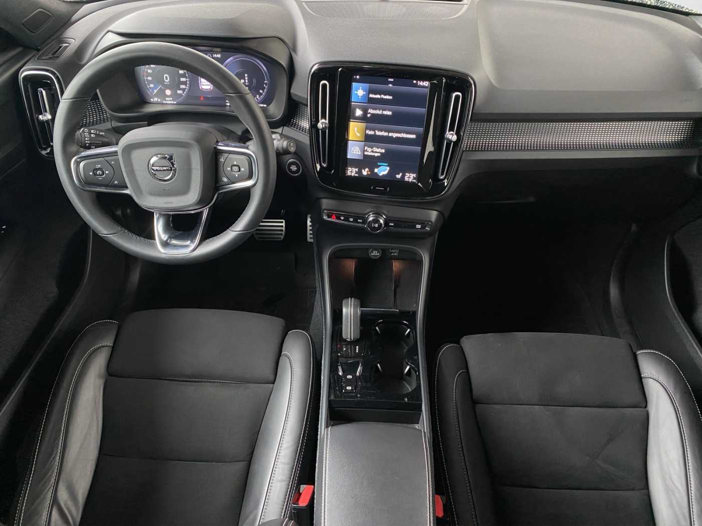 Volvo  XC 40