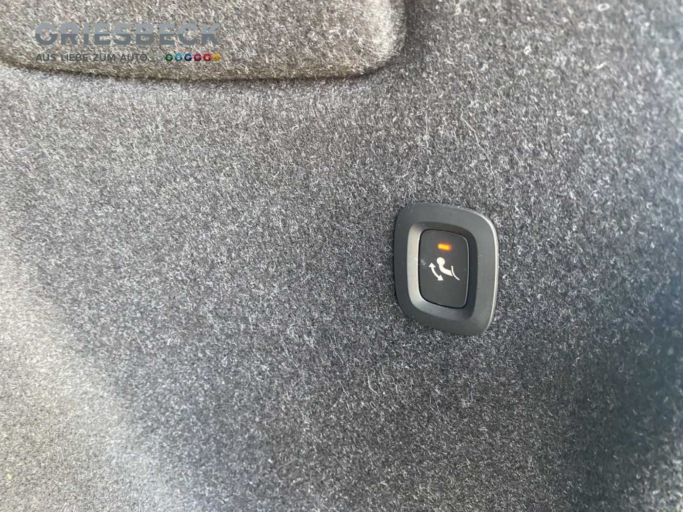 Volvo  XC 40