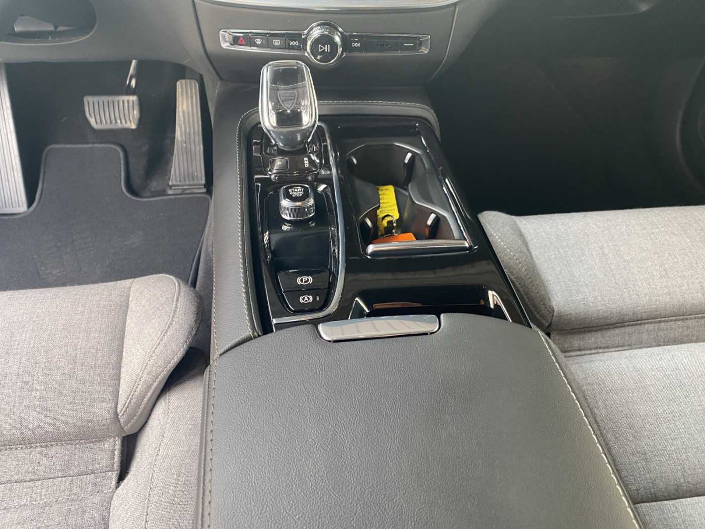 Volvo  Plus Recharge