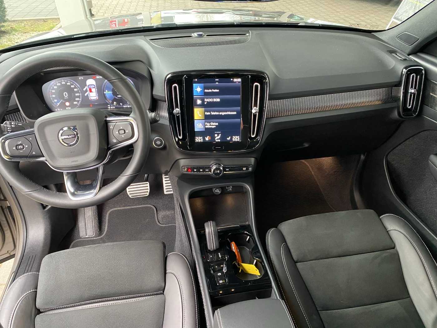 Volvo  XC 40