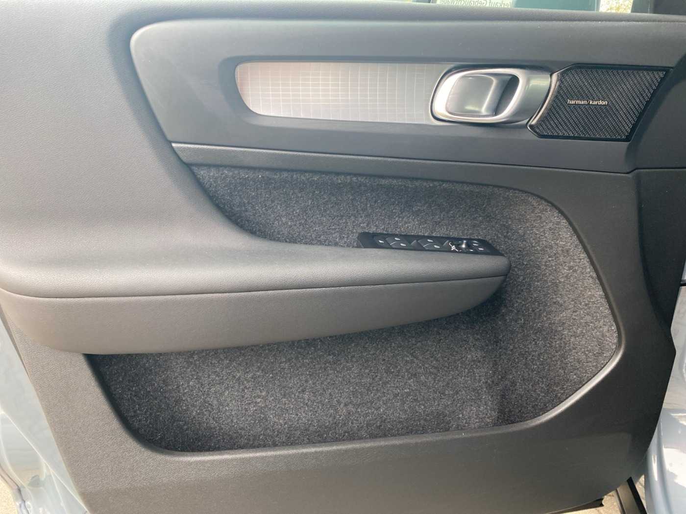 Volvo  XC 40
