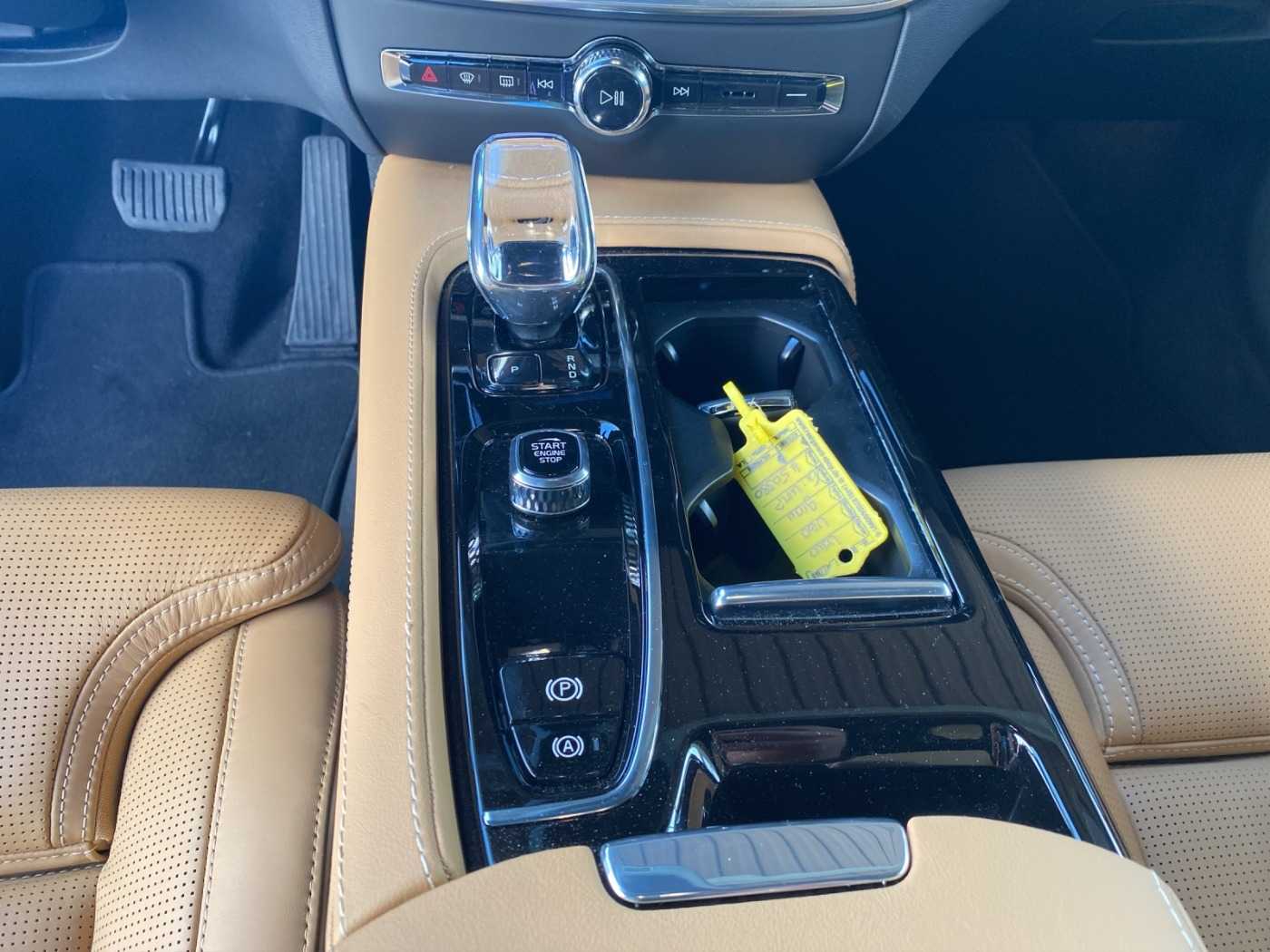 Volvo  Recharge