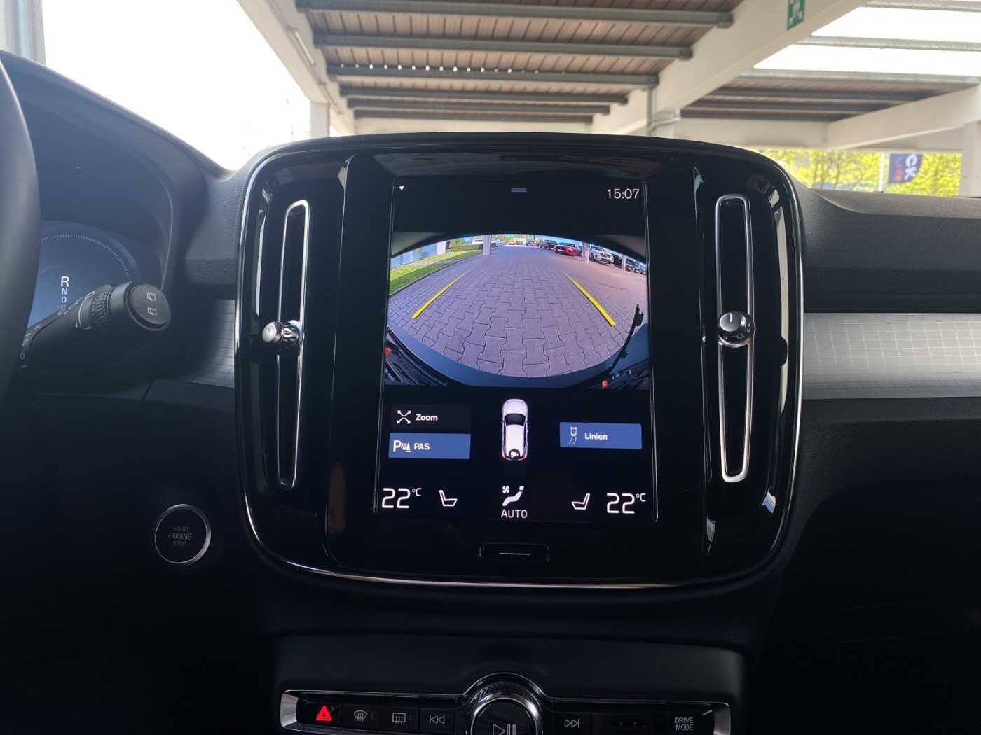 Volvo  XC 40