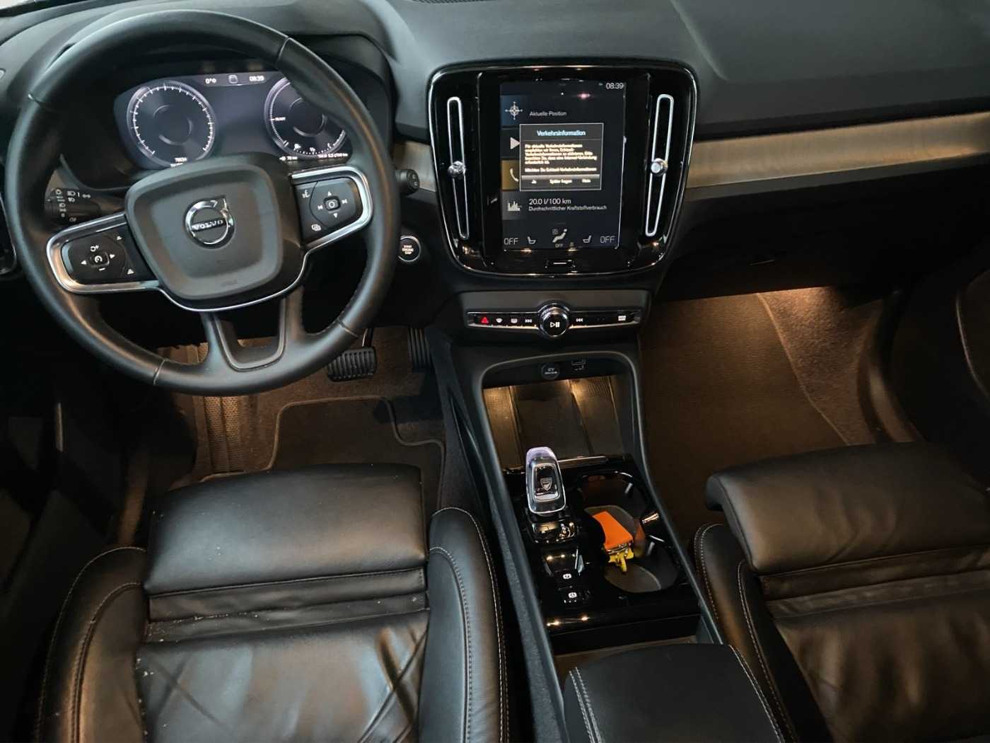 Volvo  XC 40