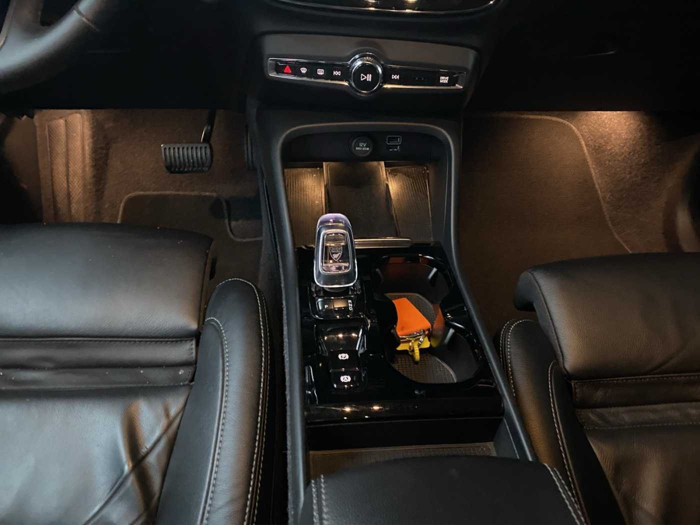 Volvo  XC 40