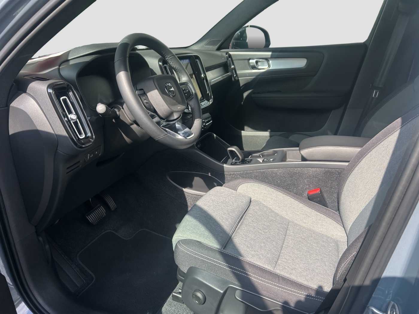 Volvo  XC 40