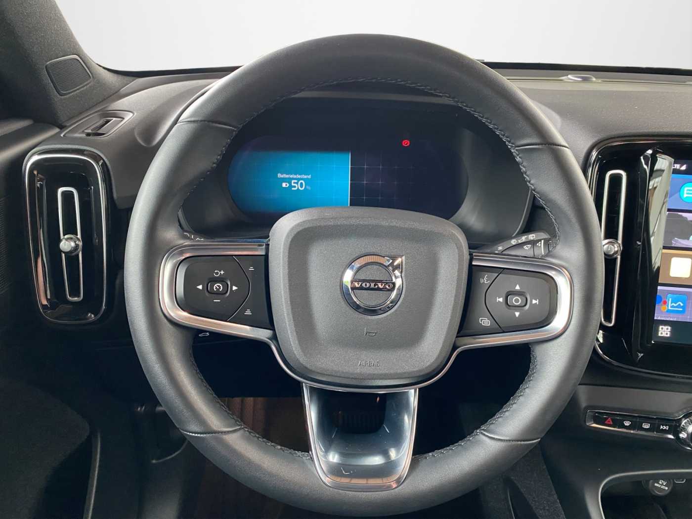 Volvo  XC 40