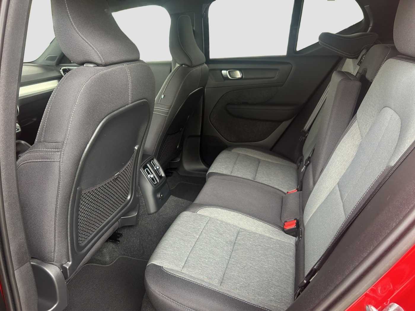 Volvo  XC 40