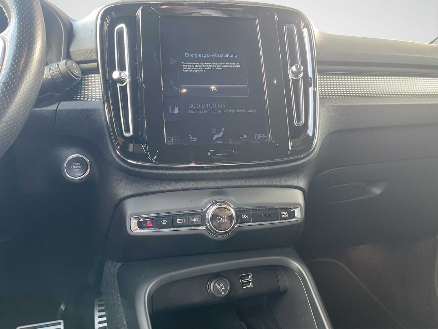 Volvo  XC 40
