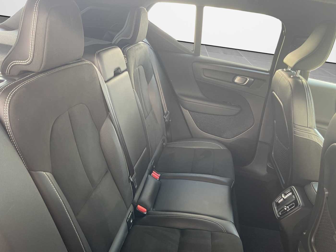 Volvo  XC 40