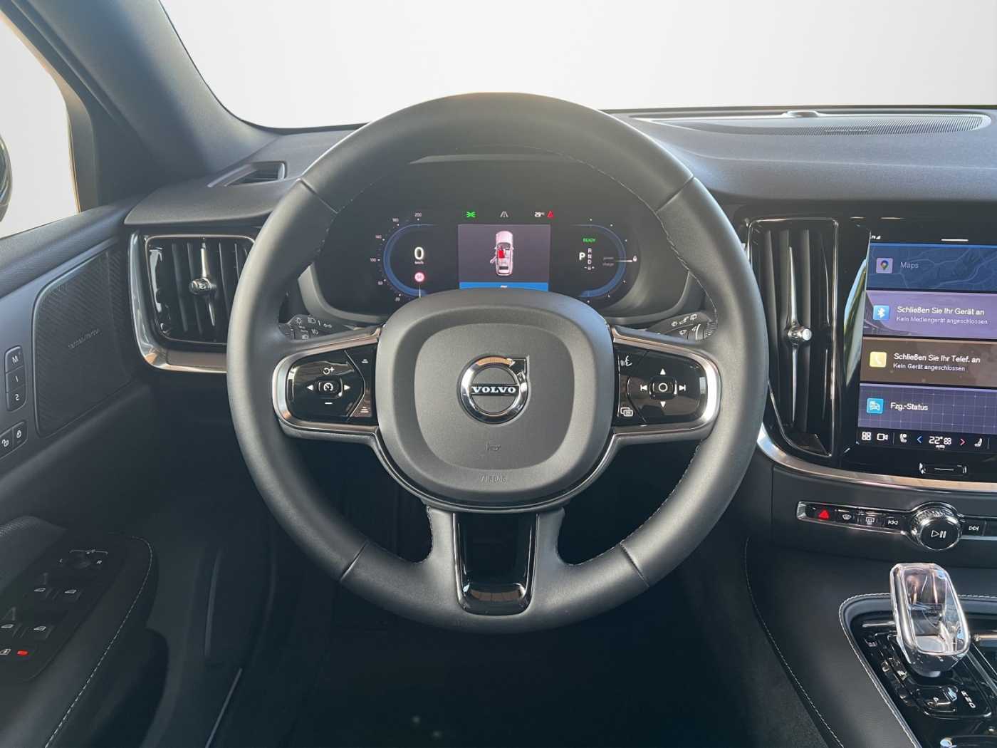 Volvo  Plus Dark Recharge