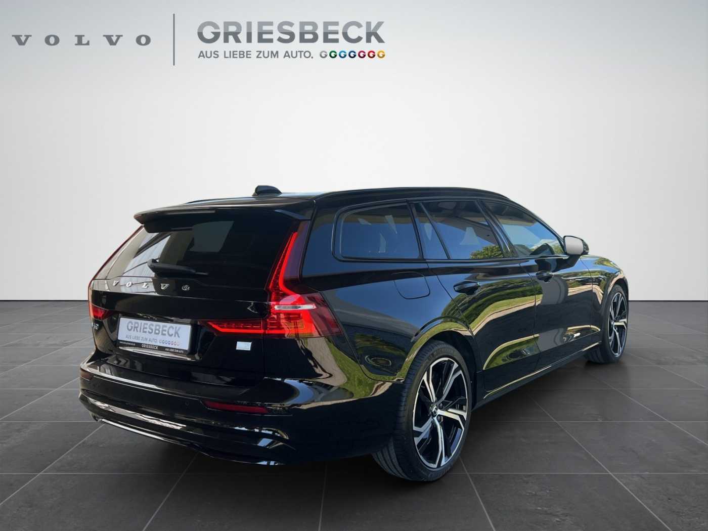 Volvo  Plus Dark Recharge