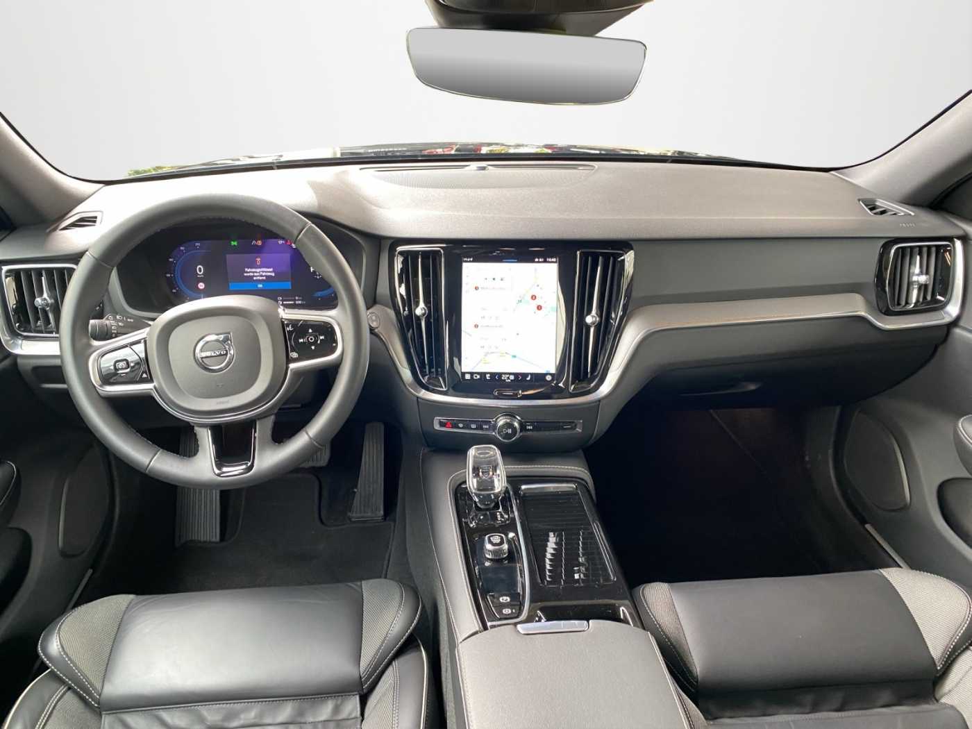 Volvo  Plus Dark Recharge